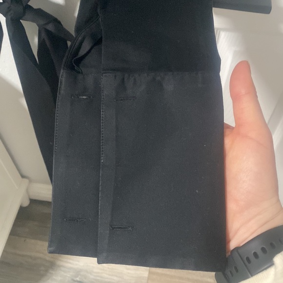 Banana Republic black elegant blouse tie on waist. - Picture 7 of 14